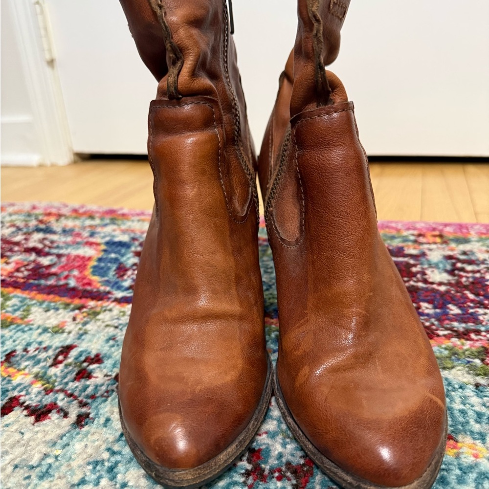FRYE REGINA SEAM WEDGE